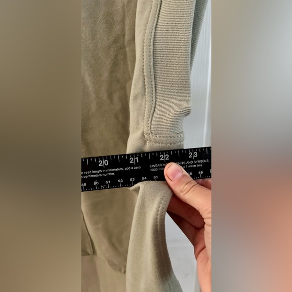 ATHLETA Retroterry V-Neck Sweatshirt Tee Sleeveless in Fern Green, Size L - Picture 14 of 16